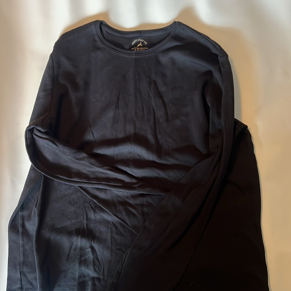 White Stag black L/S top size EUC ONLY WORN ONCE XL